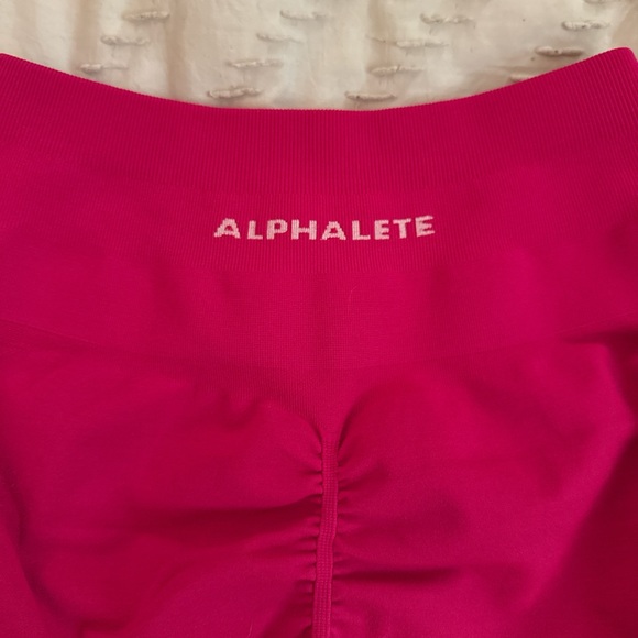LAST CHANCE Alphalete Ampily Shorts - Picture 2 of 5